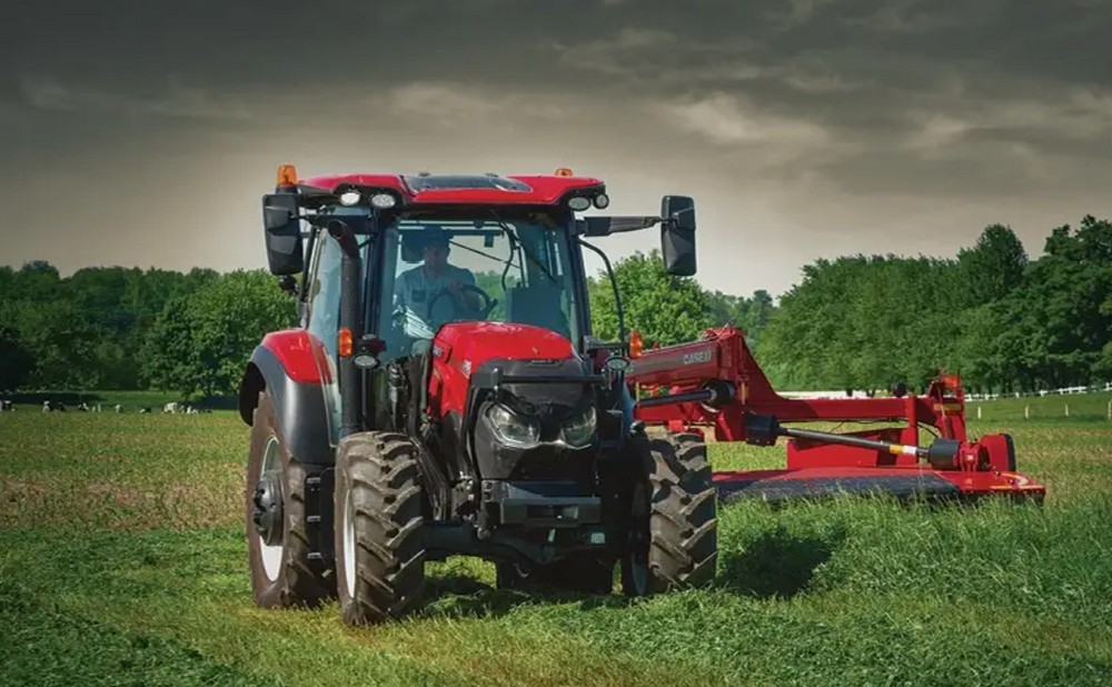 Traktorteszt: új modellek összehasonlítása gyakorlati szempontokkal 6 Case IH Vestrum 130
