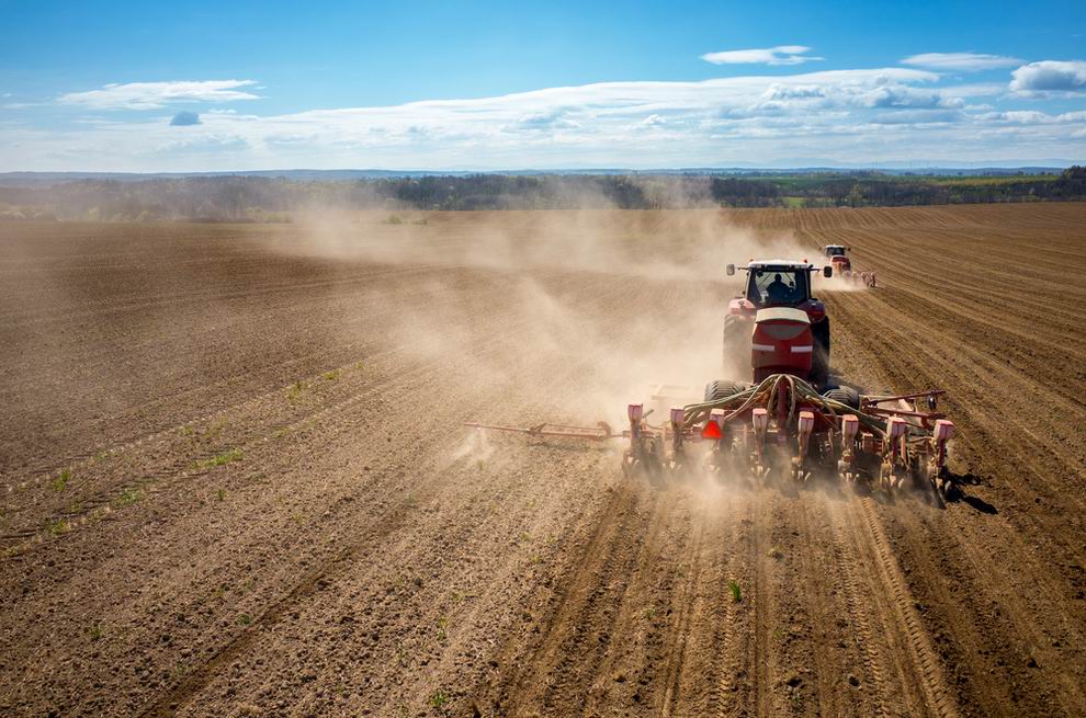 traktor vetés
